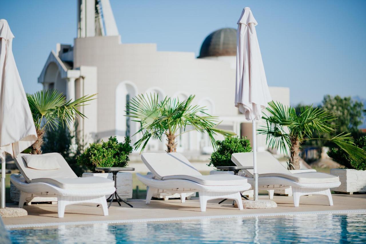 Hotel Lion Улцинь Экстерьер фото