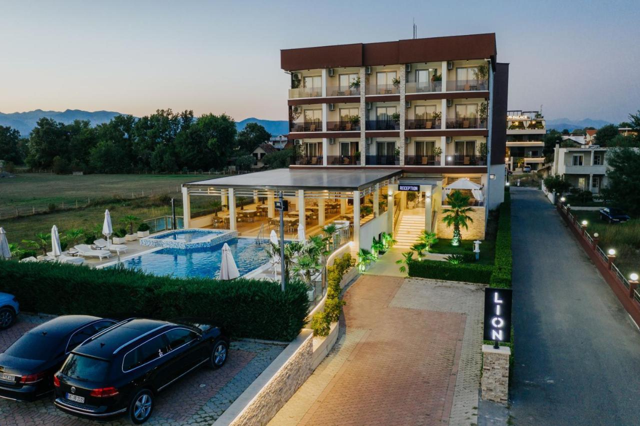 Hotel Lion Улцинь Экстерьер фото